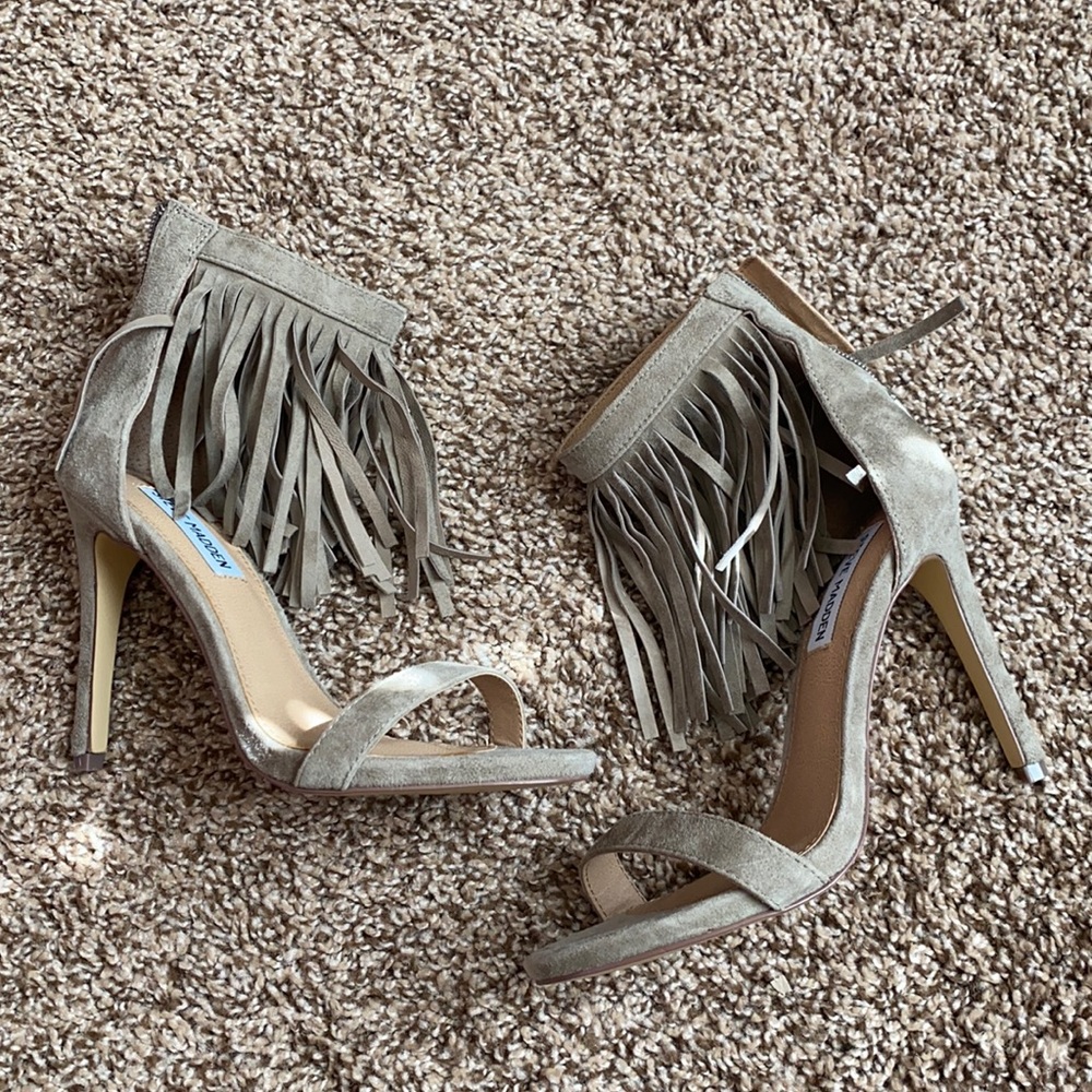 Steve Madden ‘Staarz’ Ankle Fringe Heels